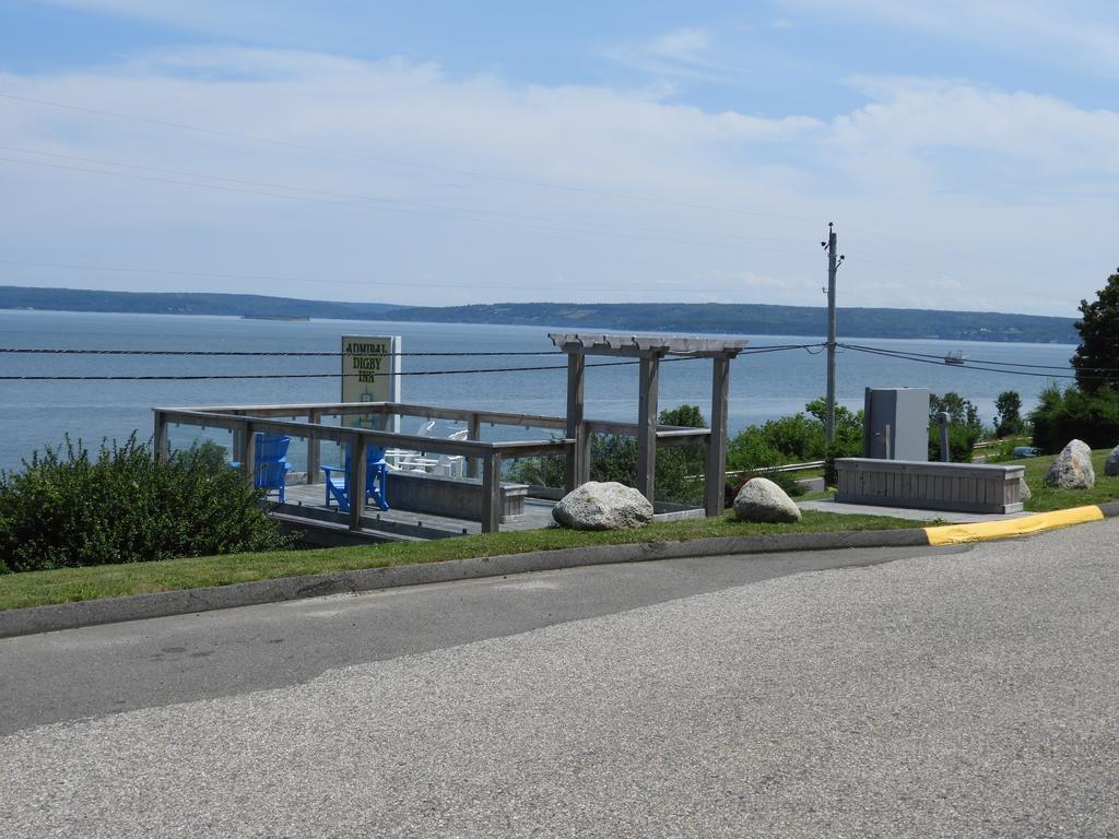 Admiral Digby Inn Restaurant And Cottages Экстерьер фото